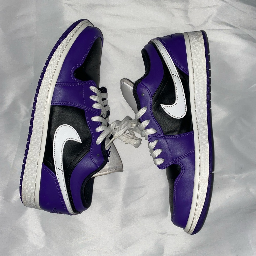 Jordan 1 Court Purple